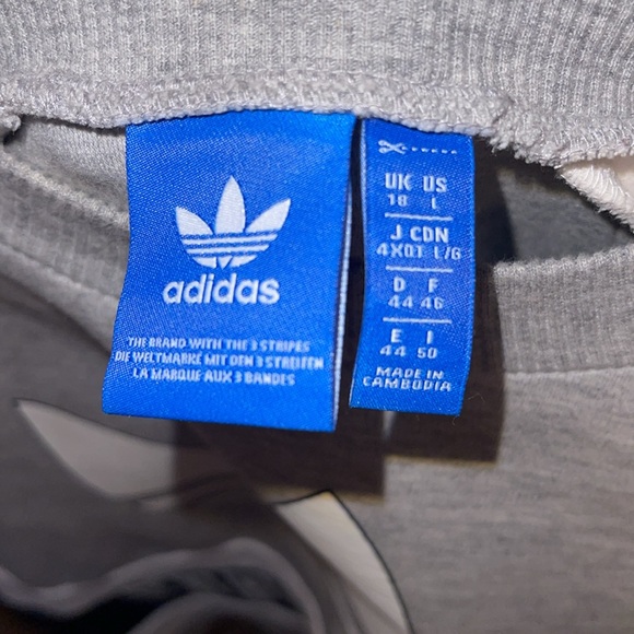 Adidas cropped sweatshirt/ LARGE - Picture 3 of 4